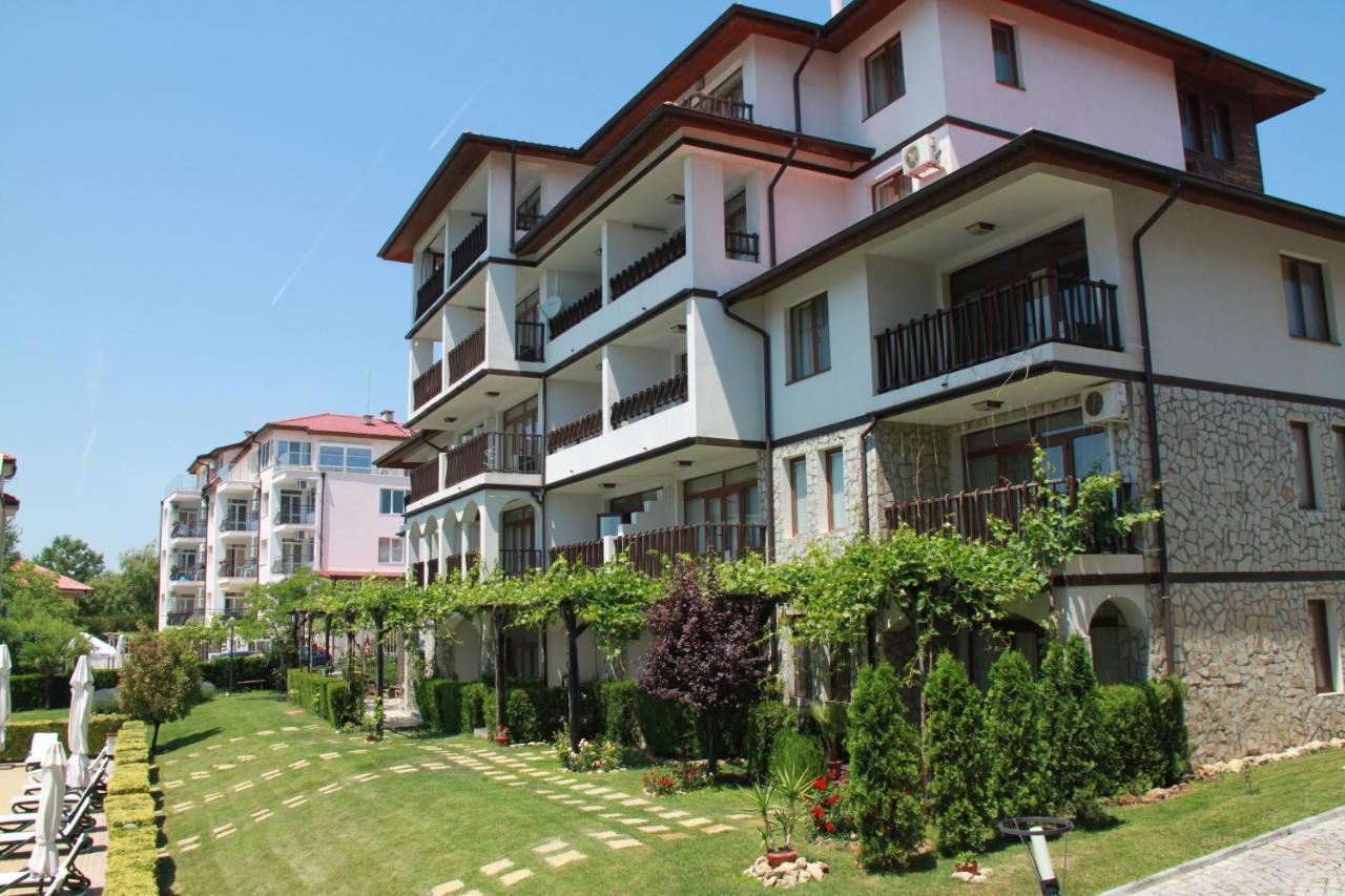 Bademite Apartments Święty Włas Zewnętrze zdjęcie