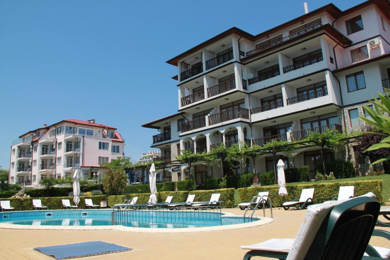 Bademite Apartments Święty Włas Zewnętrze zdjęcie