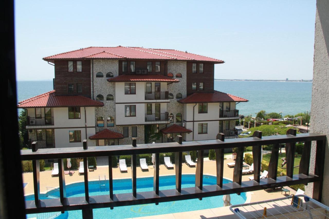 Bademite Apartments Święty Włas Zewnętrze zdjęcie