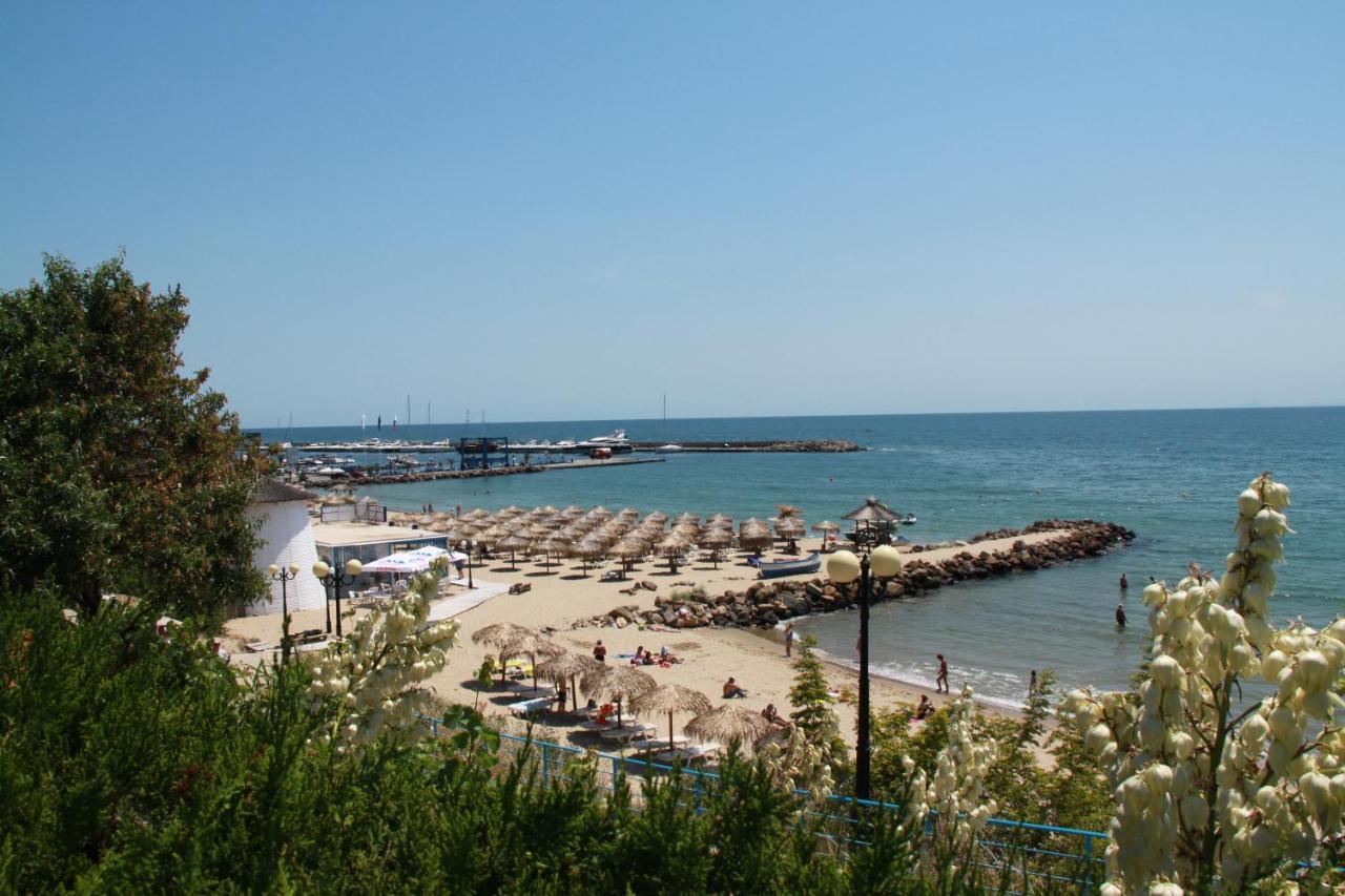 Bademite Apartments Święty Włas Zewnętrze zdjęcie