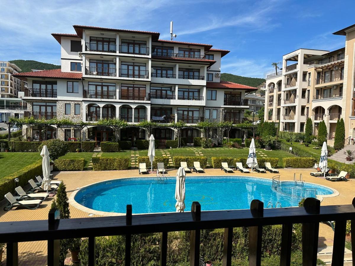 Bademite Apartments Święty Włas Zewnętrze zdjęcie
